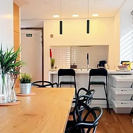 Surfsoul - Bed & Breakfast Peniche